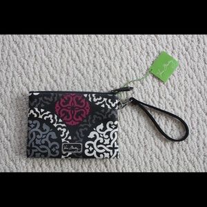 Canterberry magenta wristlet